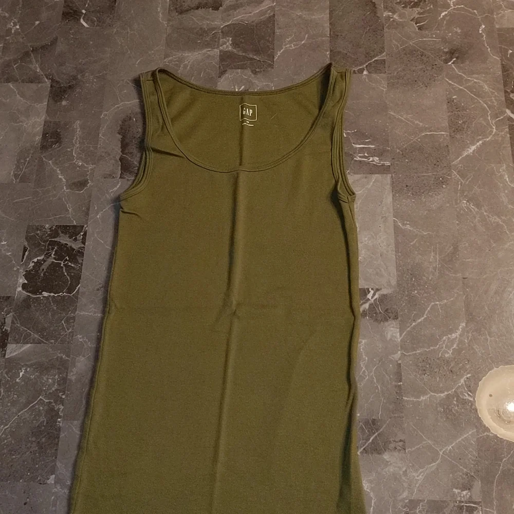 Two Tanks - Picture 4 of 5
